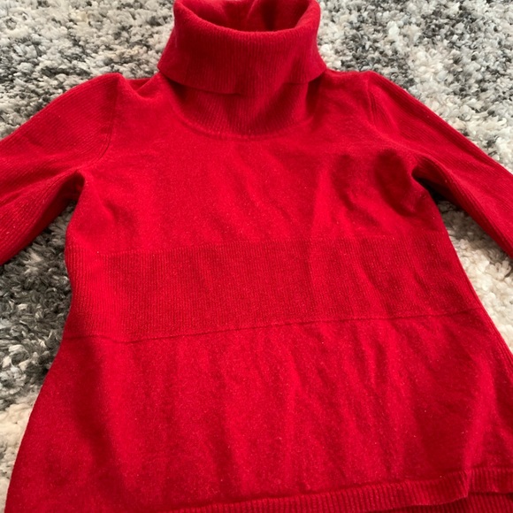 Sarah Spencer Red Long Sleeve Turtleneck Sweater Size Large - Picture 5 of 14